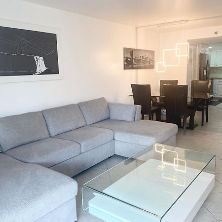 Le Frontenac Villa Sunny Isles Beach Buitenkant foto