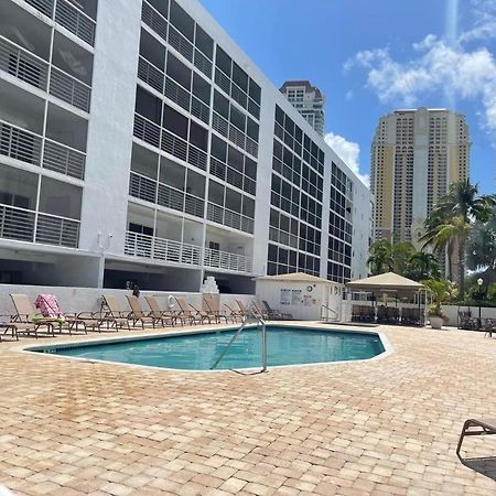 Le Frontenac Villa Sunny Isles Beach Buitenkant foto
