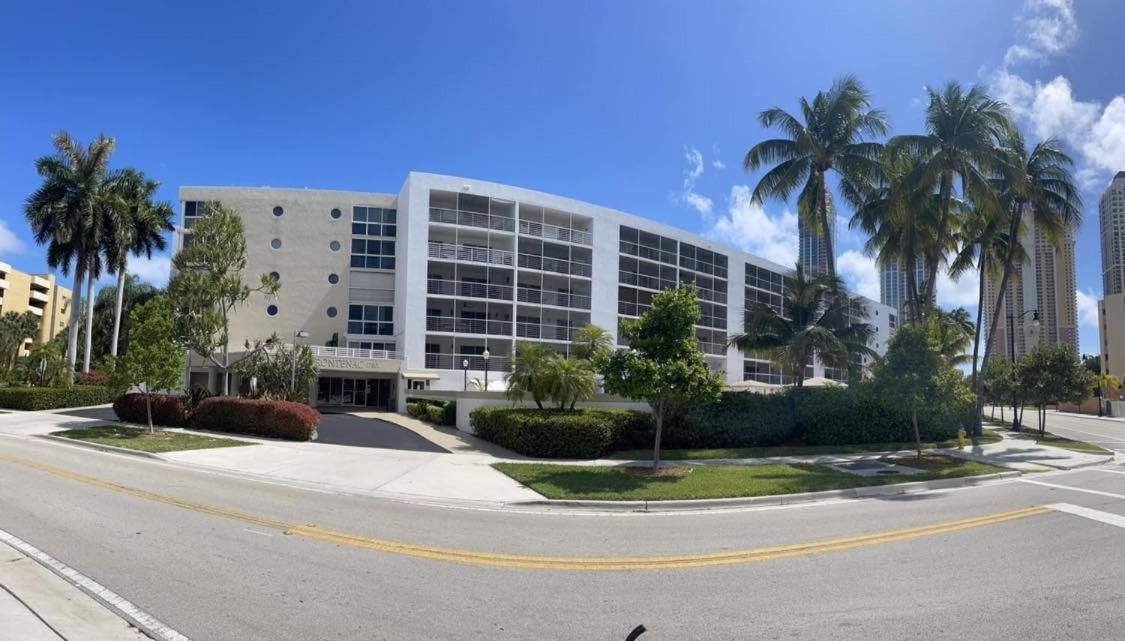 Le Frontenac Villa Sunny Isles Beach Buitenkant foto